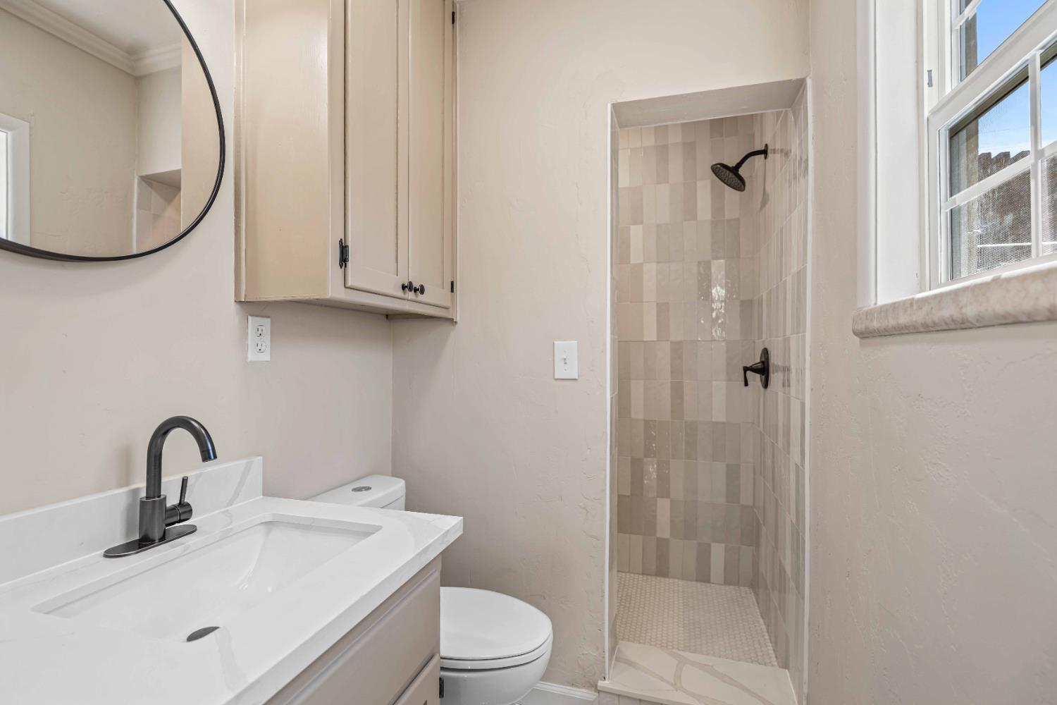 358 Lambuth Ave, Oakdale, CA 95361