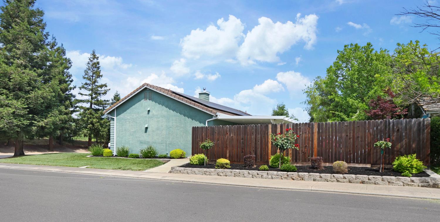 2618 River Cove Dr, Riverbank, CA 95367
