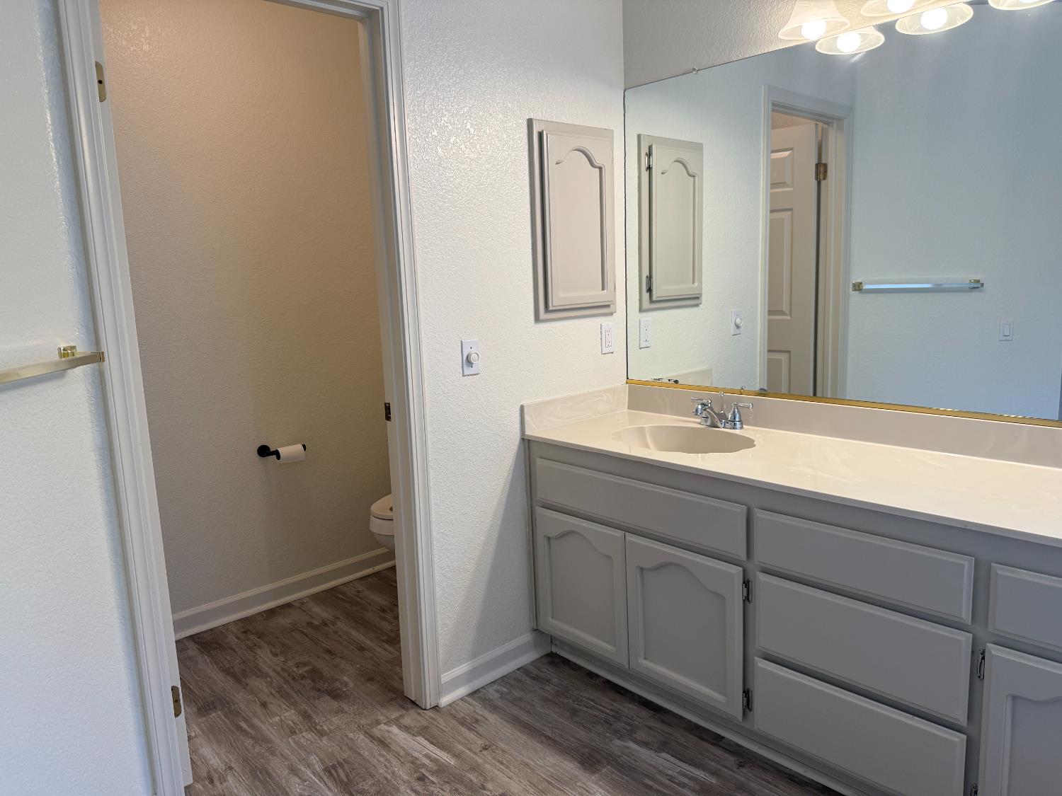 1004 Shasta Ave, Modesto, CA 95358