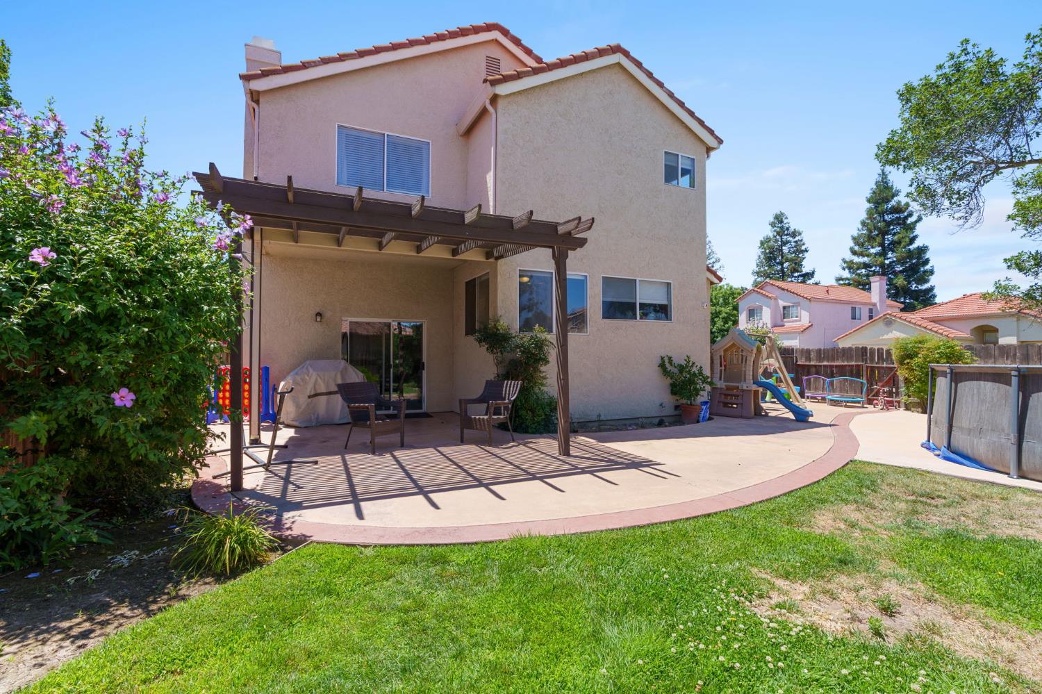 1004 Shasta Ave, Modesto, CA 95358