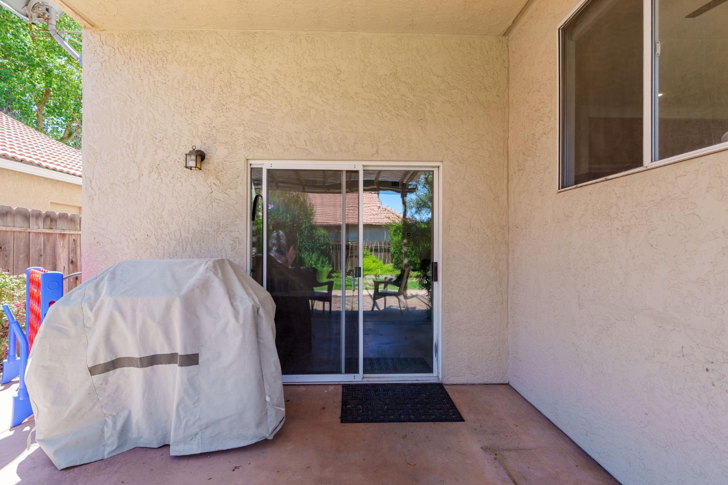 1004 Shasta Ave, Modesto, CA 95358