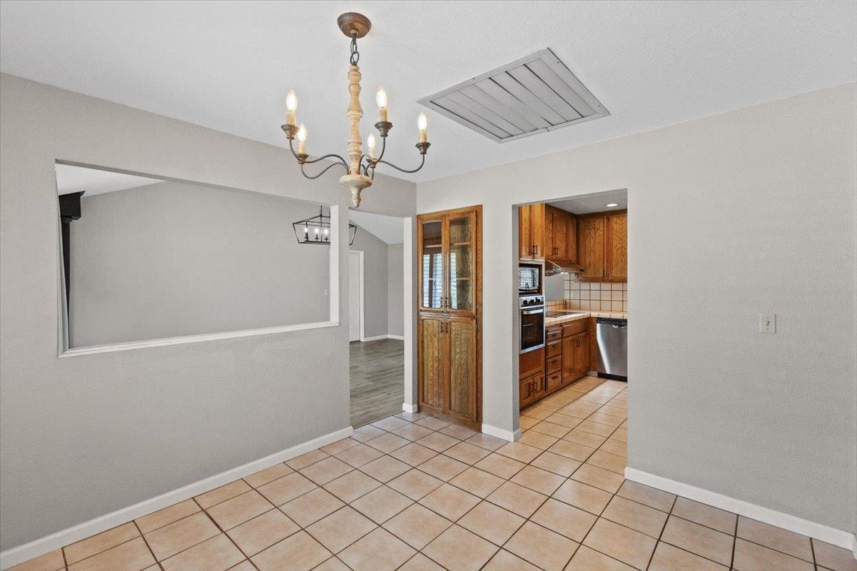 1909 Nadine Ave, Modesto, CA 95351