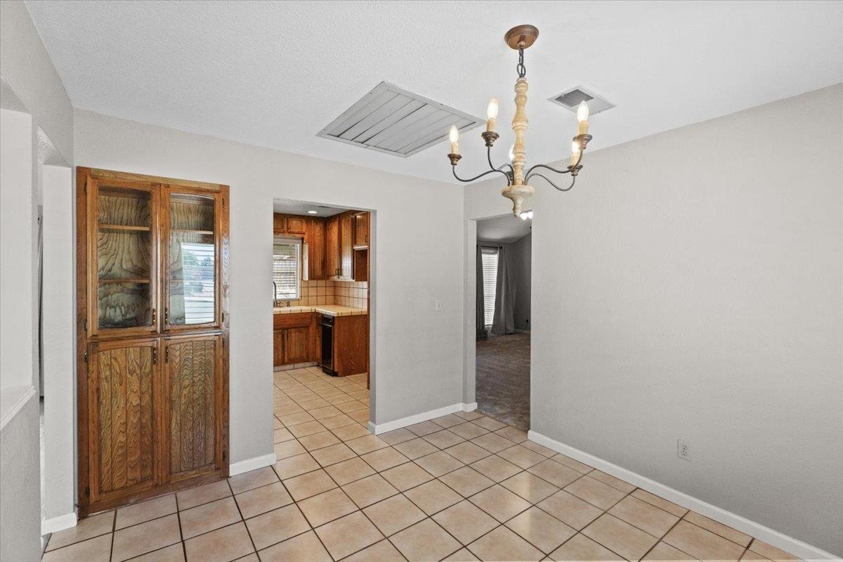 1909 Nadine Ave, Modesto, CA 95351