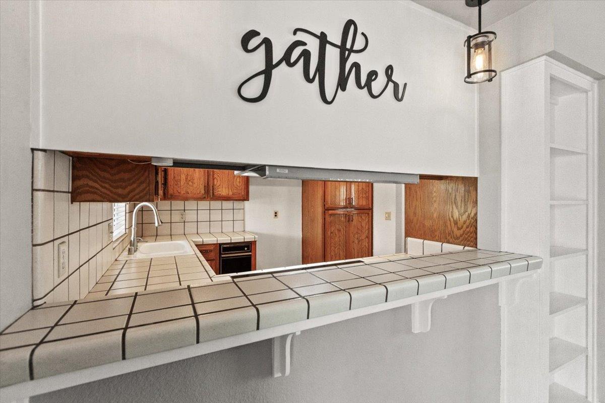 1909 Nadine Ave, Modesto, CA 95351