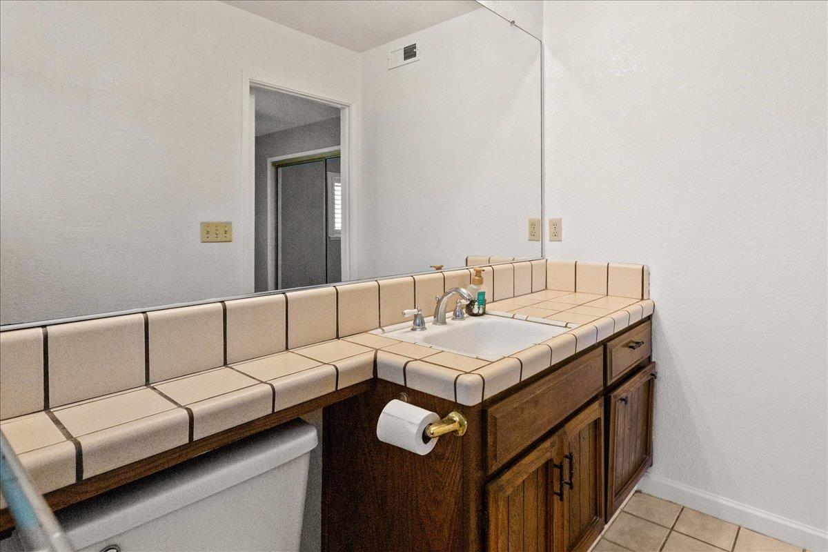 1909 Nadine Ave, Modesto, CA 95351