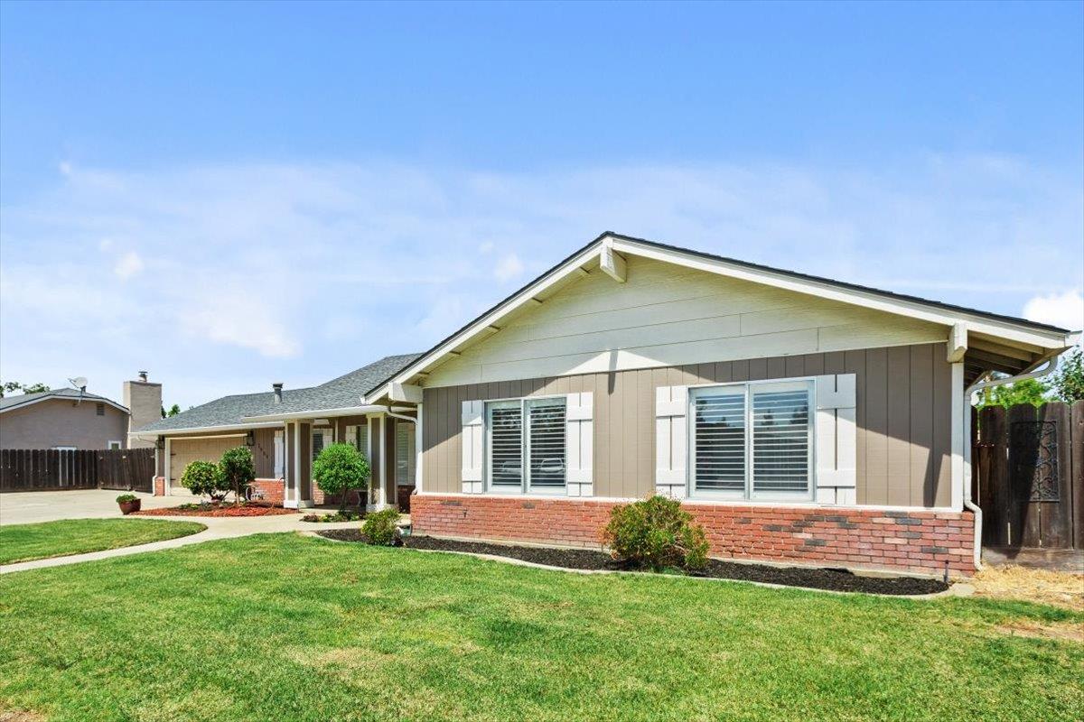 1909 Nadine Ave, Modesto, CA 95351