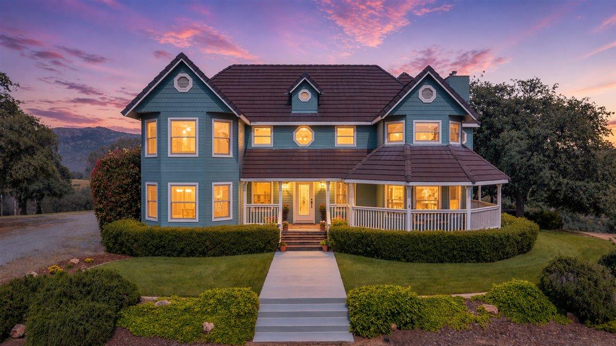 5699 Arbolada Drive, La Grange, CA 95329