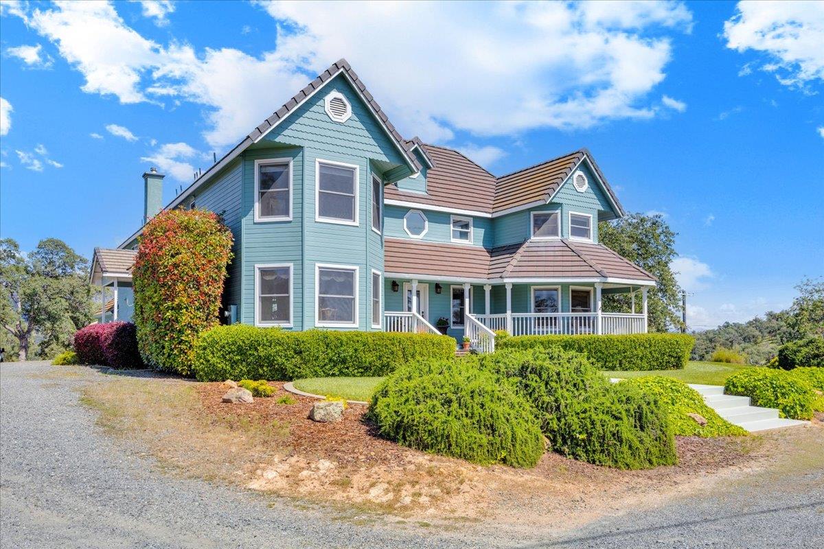 5699 Arbolada Drive, La Grange, CA 95329