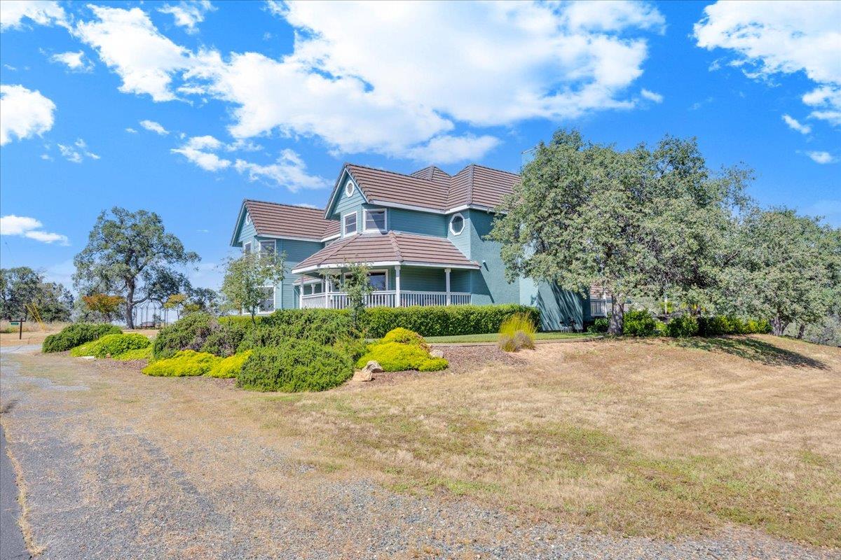 5699 Arbolada Drive, La Grange, CA 95329