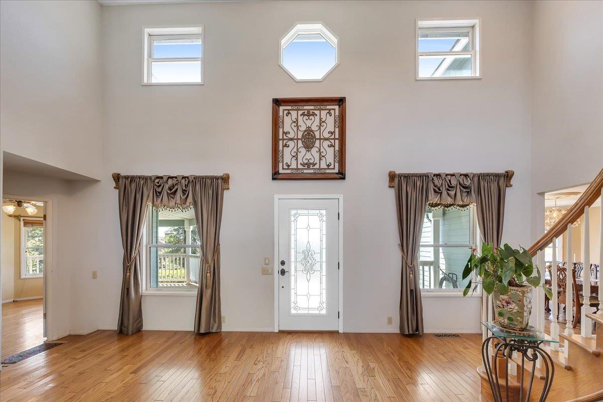 5699 Arbolada Drive, La Grange, CA 95329