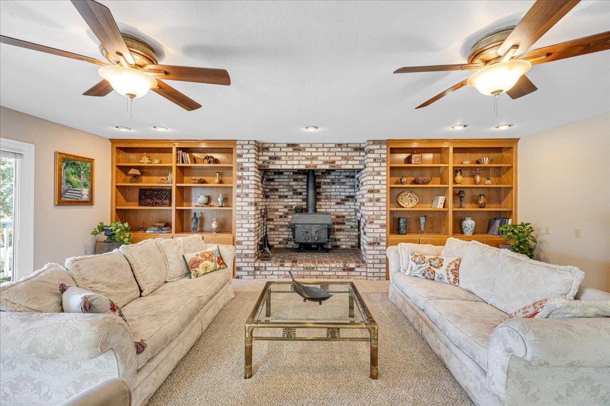 5699 Arbolada Drive, La Grange, CA 95329