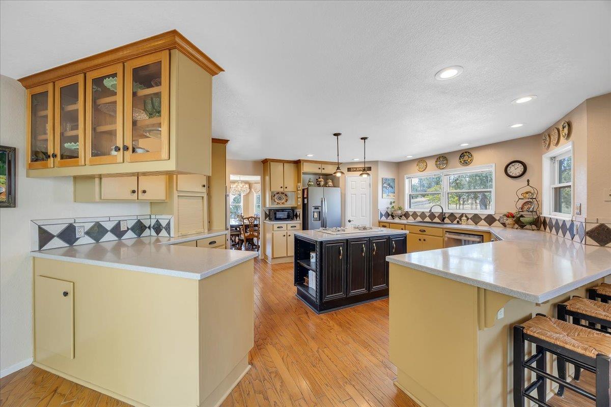 5699 Arbolada Drive, La Grange, CA 95329