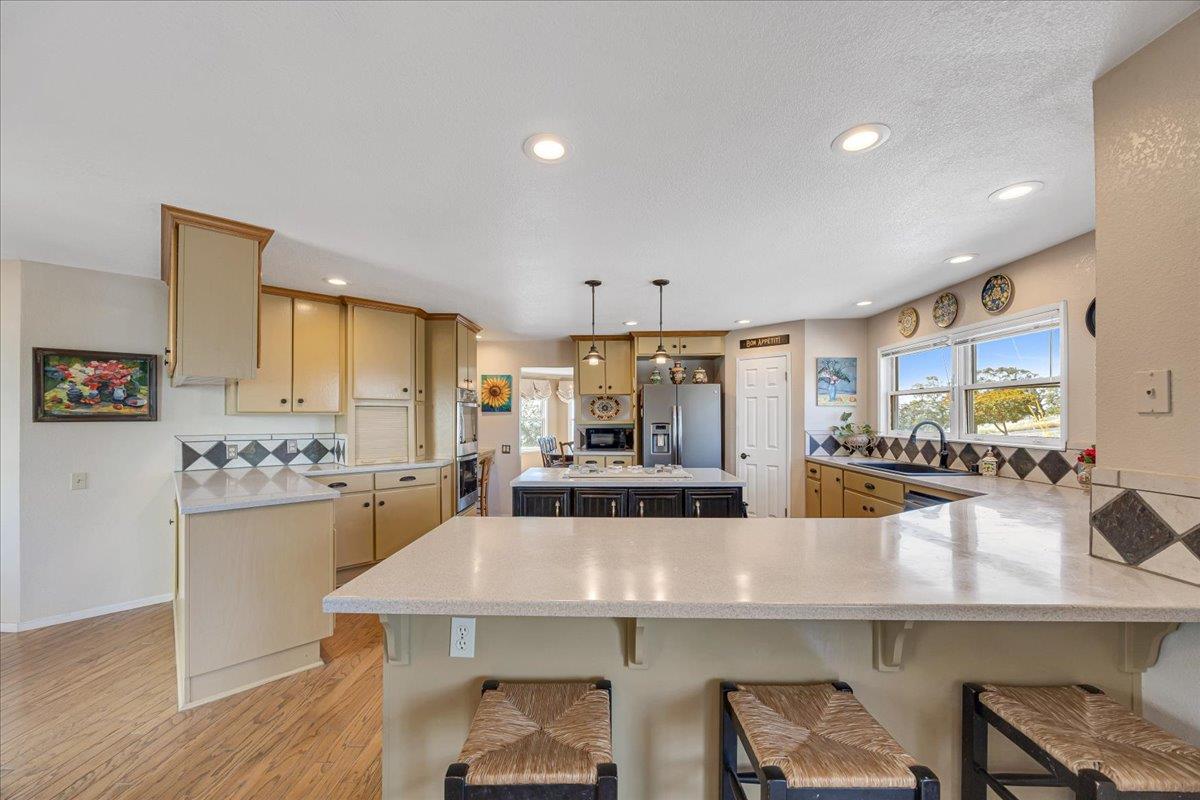 5699 Arbolada Drive, La Grange, CA 95329