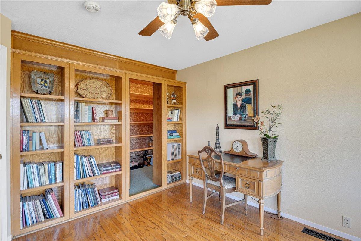 5699 Arbolada Drive, La Grange, CA 95329