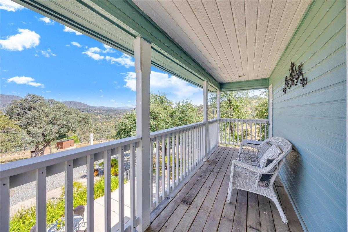 5699 Arbolada Drive, La Grange, CA 95329