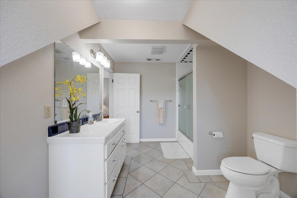 5699 Arbolada Drive, La Grange, CA 95329