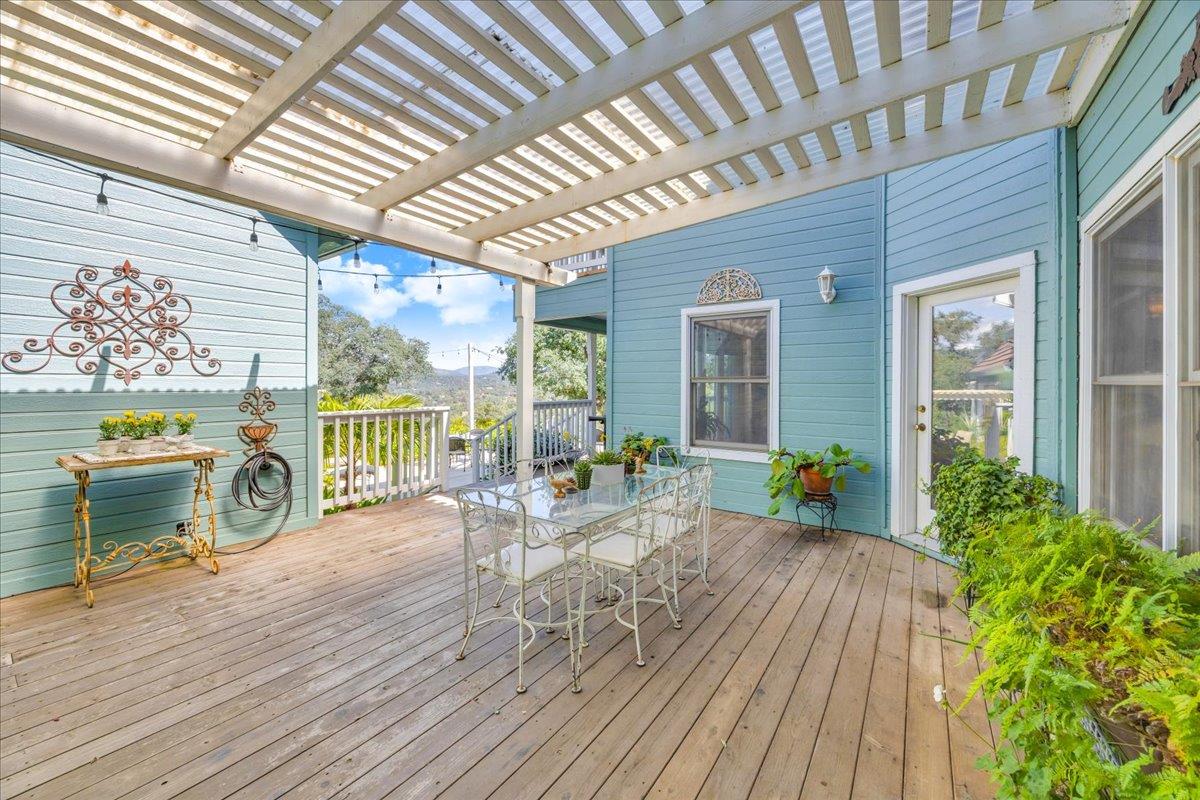 5699 Arbolada Drive, La Grange, CA 95329