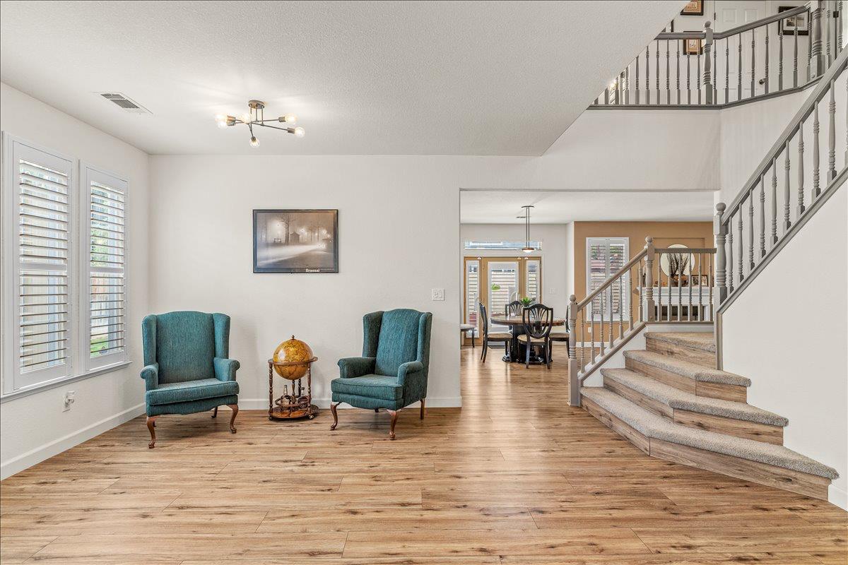 1164 Silver Brook Pl, Manteca, CA 95337