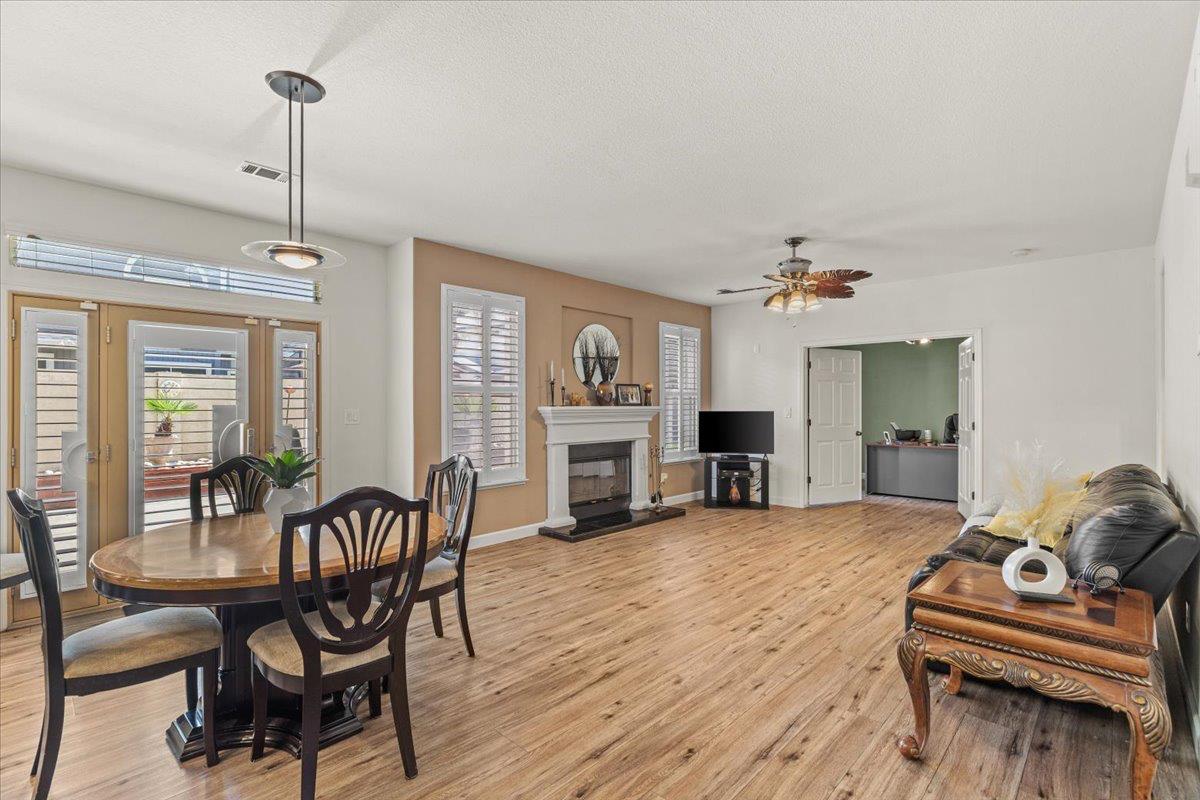 1164 Silver Brook Pl, Manteca, CA 95337