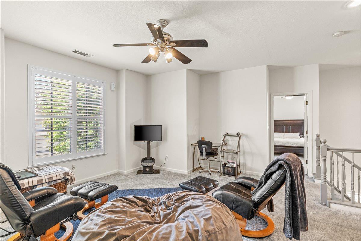 1164 Silver Brook Pl, Manteca, CA 95337