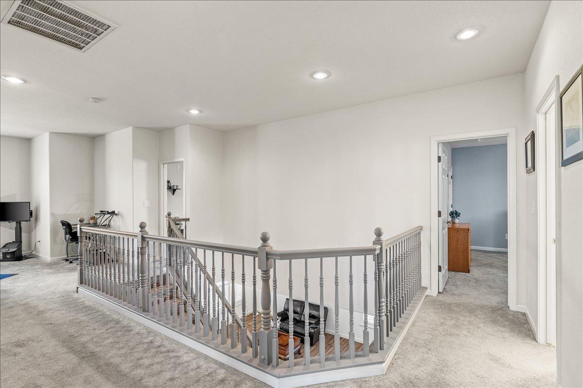 1164 Silver Brook Pl, Manteca, CA 95337