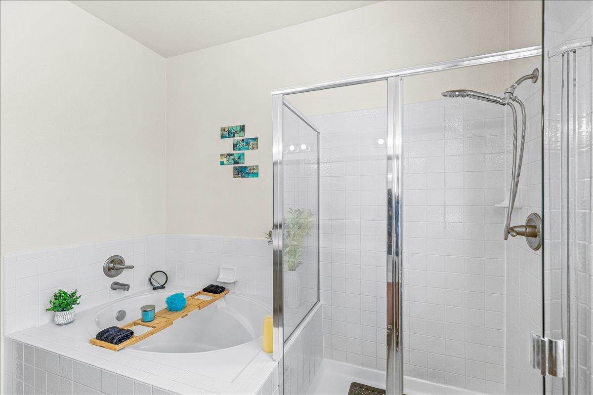 1164 Silver Brook Pl, Manteca, CA 95337