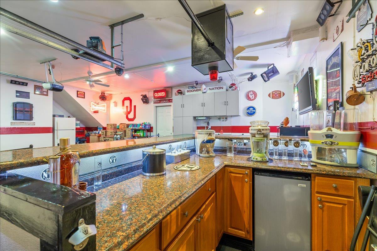 1164 Silver Brook Pl, Manteca, CA 95337