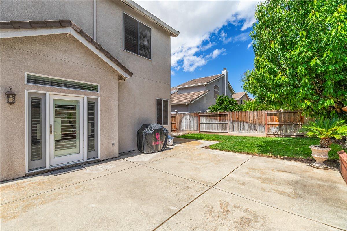 1164 Silver Brook Pl, Manteca, CA 95337