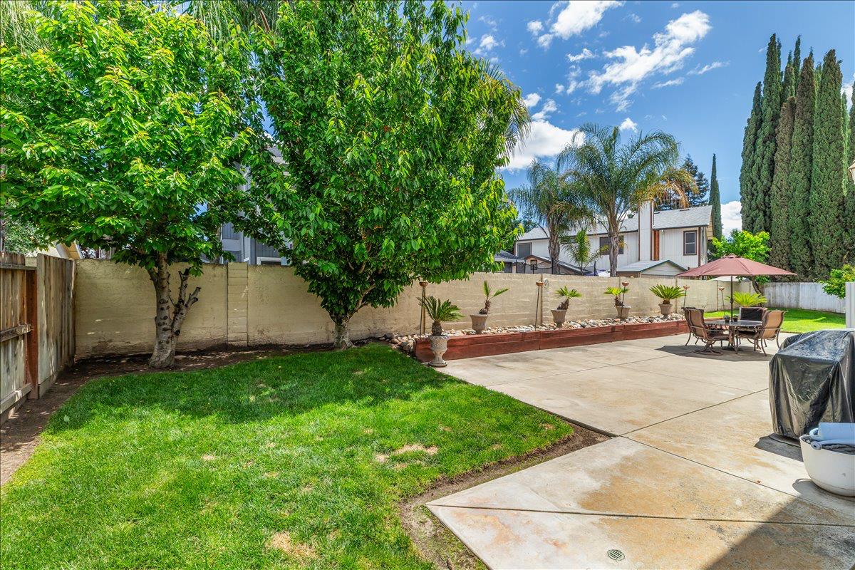 1164 Silver Brook Pl, Manteca, CA 95337
