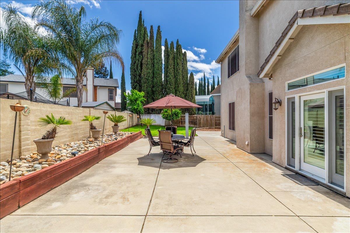 1164 Silver Brook Pl, Manteca, CA 95337