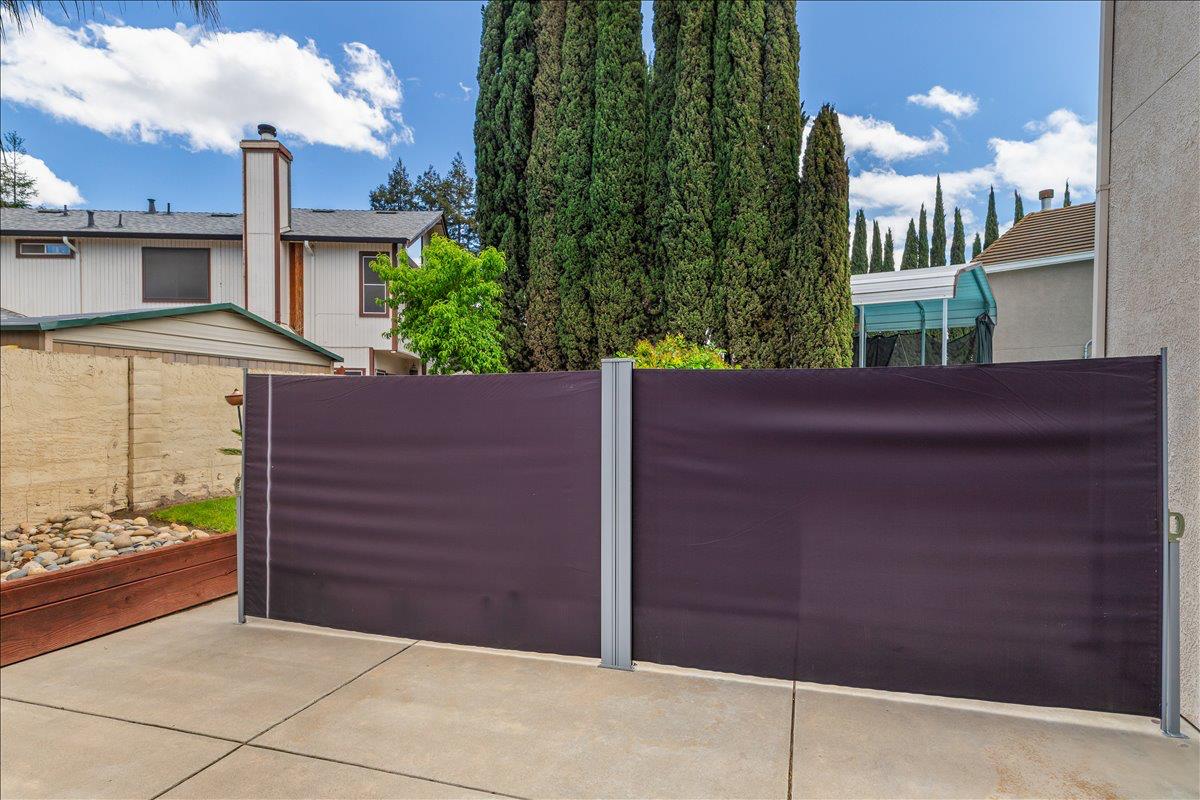 1164 Silver Brook Pl, Manteca, CA 95337