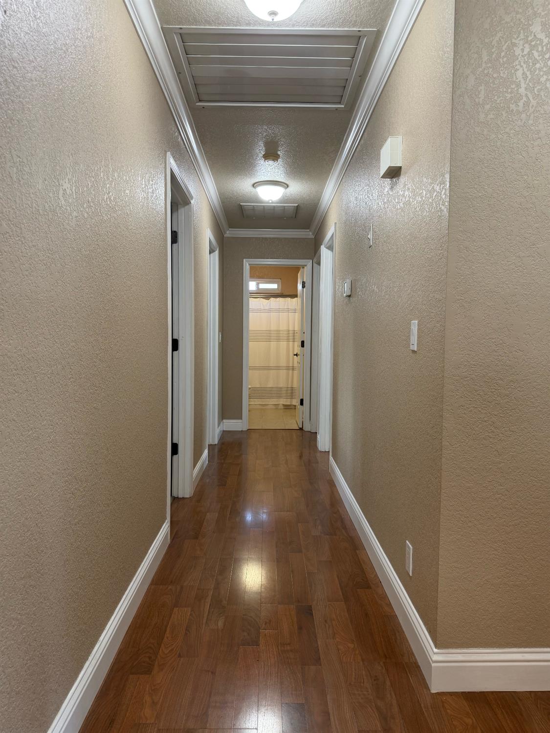 1375 Briarwood Ave, Escalon, CA 95320