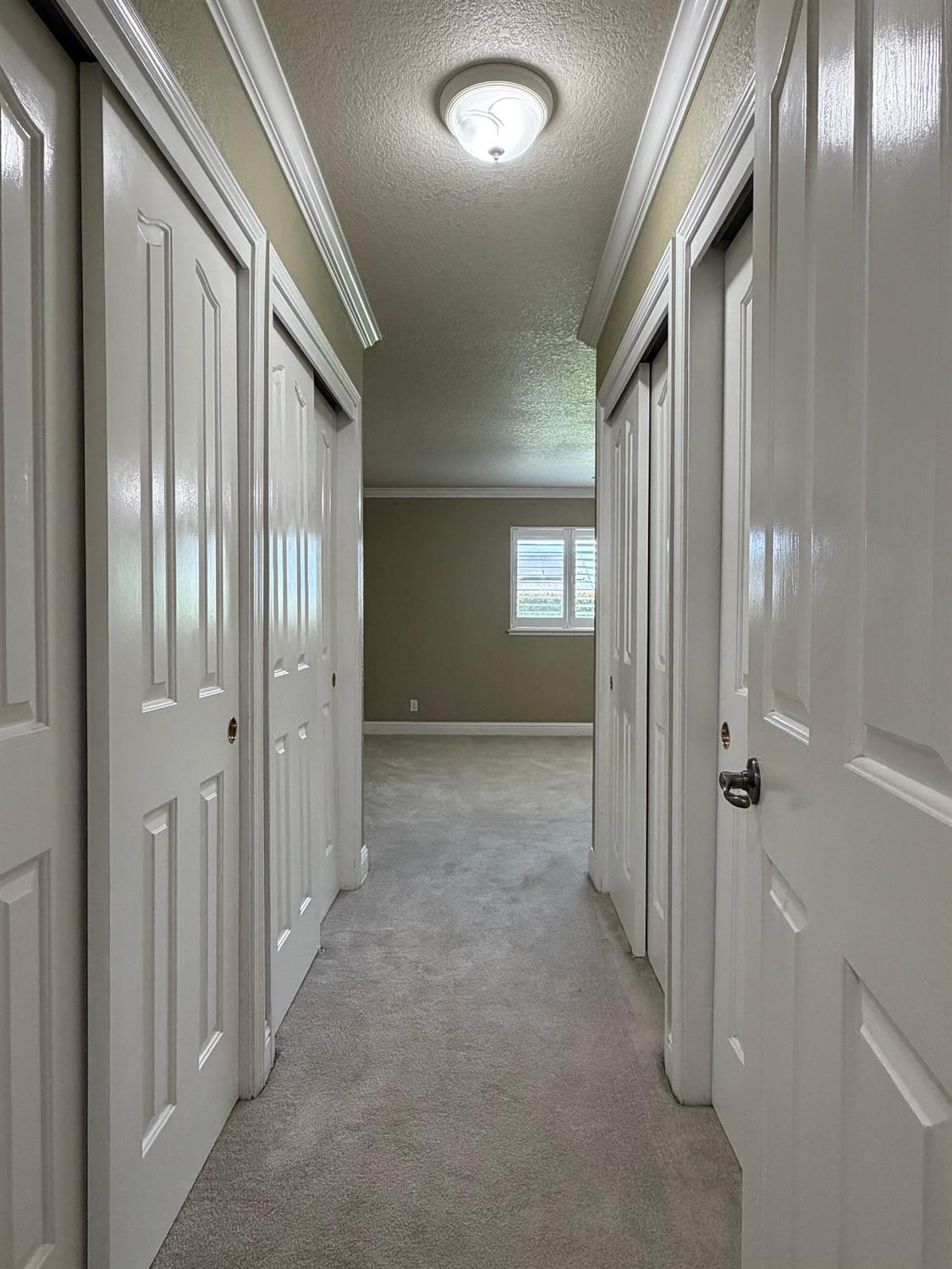 1375 Briarwood Ave, Escalon, CA 95320