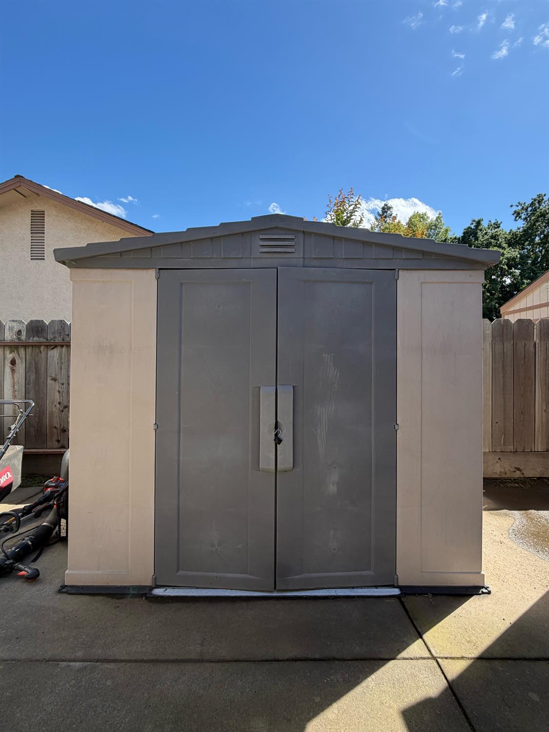 1375 Briarwood Ave, Escalon, CA 95320