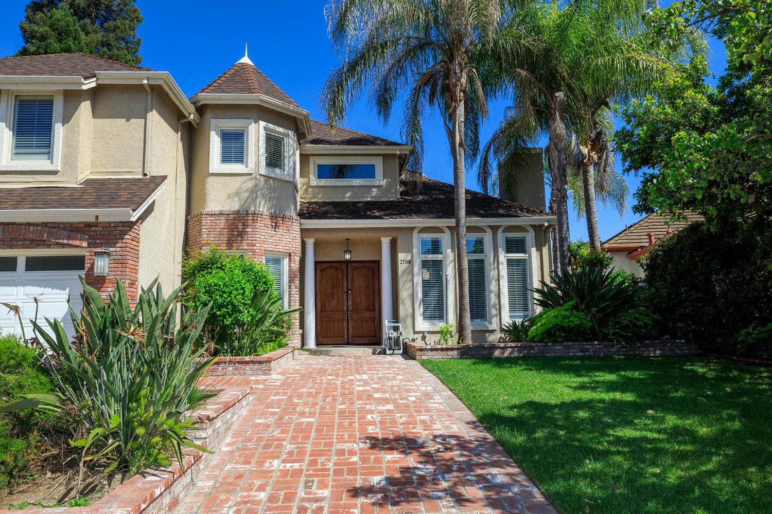 2708 Lake Front Ct, Modesto, CA 95355