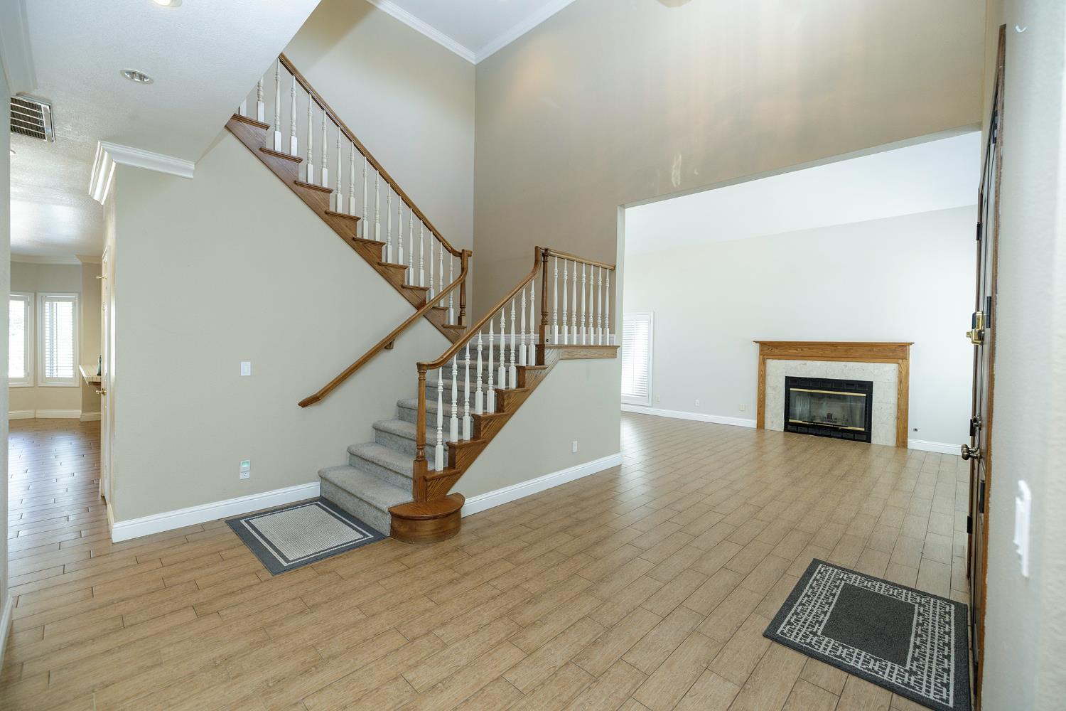 2708 Lake Front Ct, Modesto, CA 95355