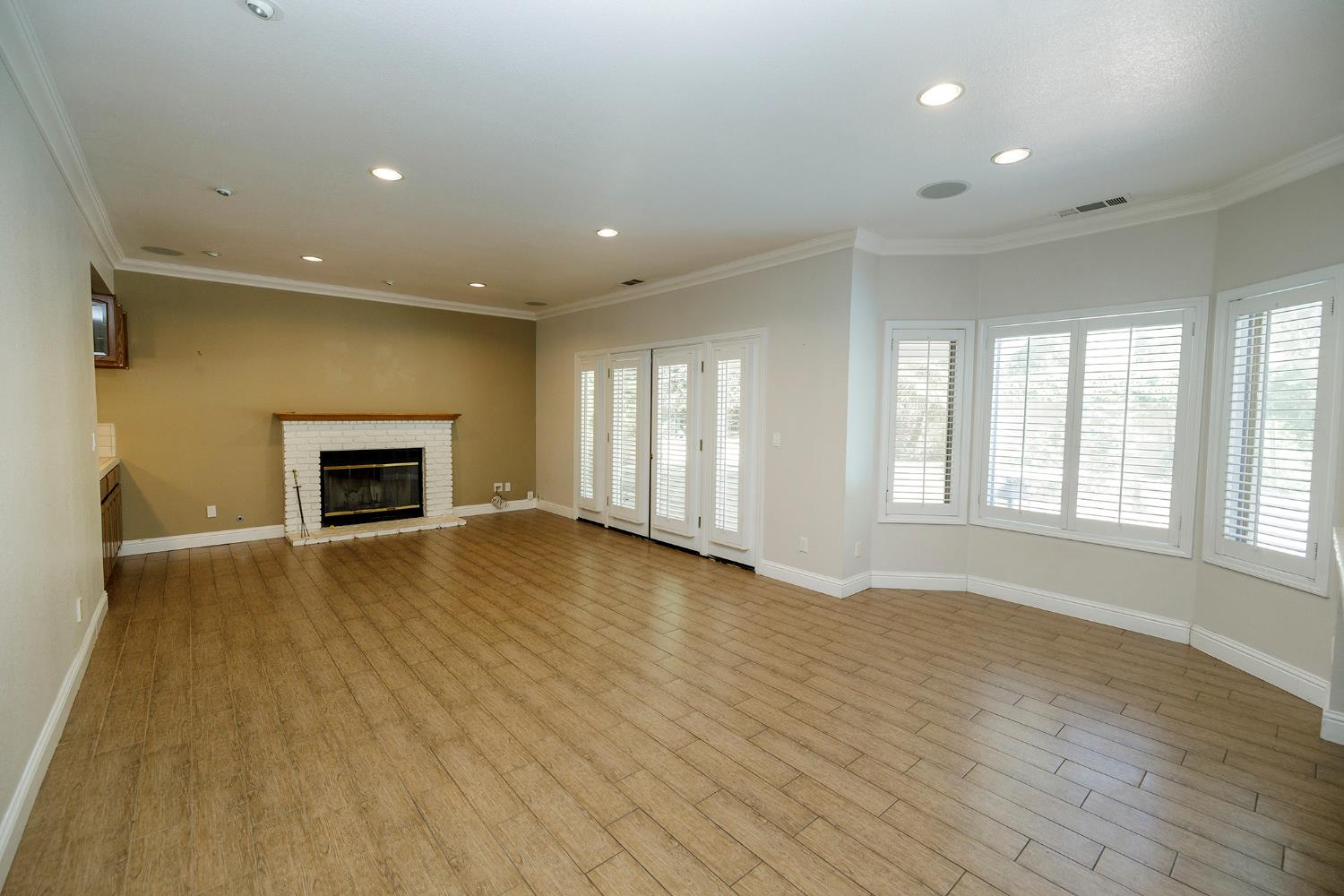 2708 Lake Front Ct, Modesto, CA 95355