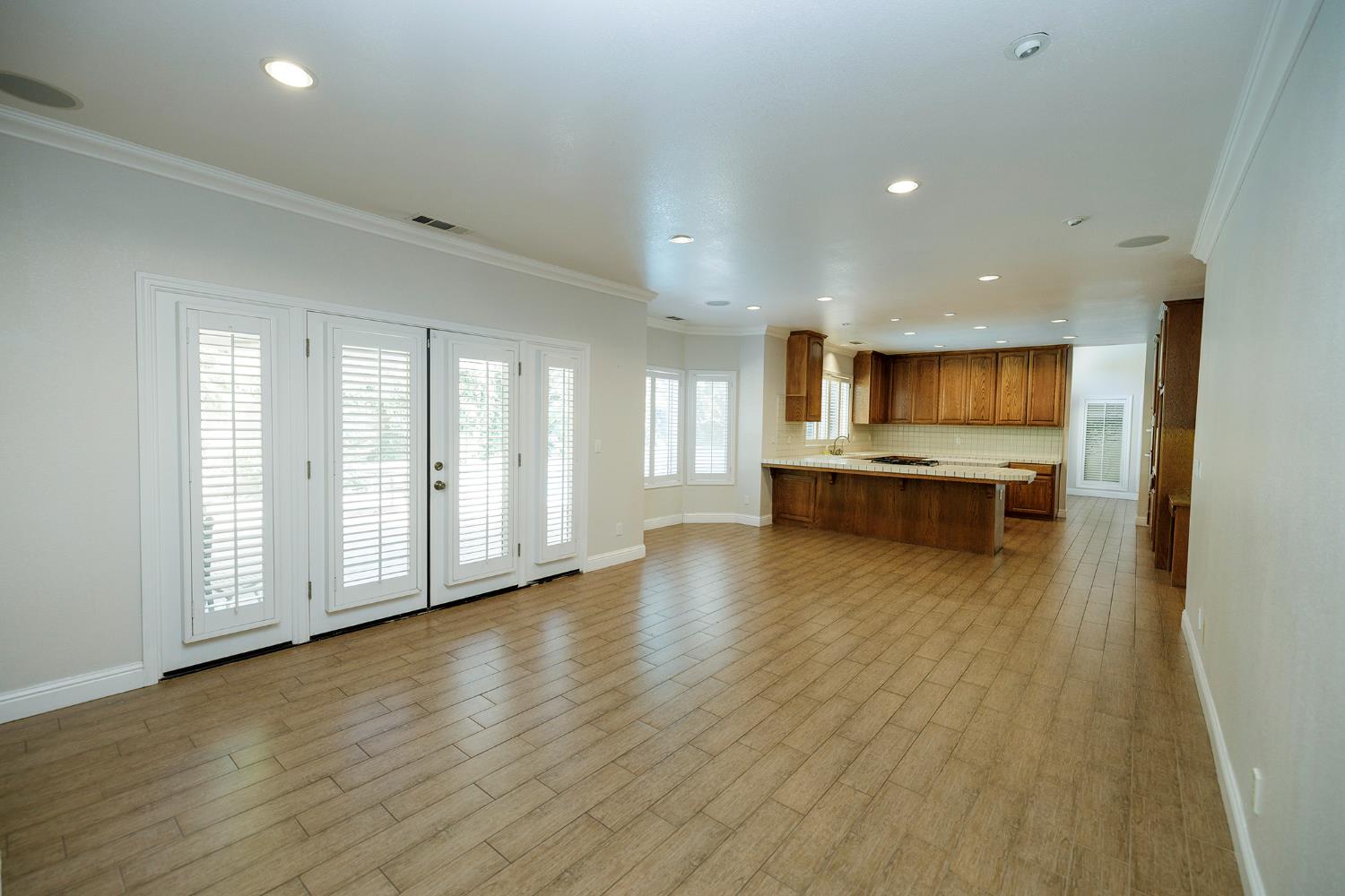 2708 Lake Front Ct, Modesto, CA 95355