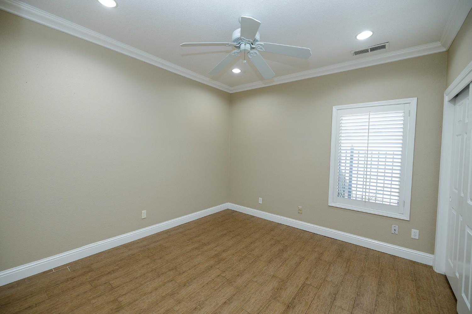 2708 Lake Front Ct, Modesto, CA 95355