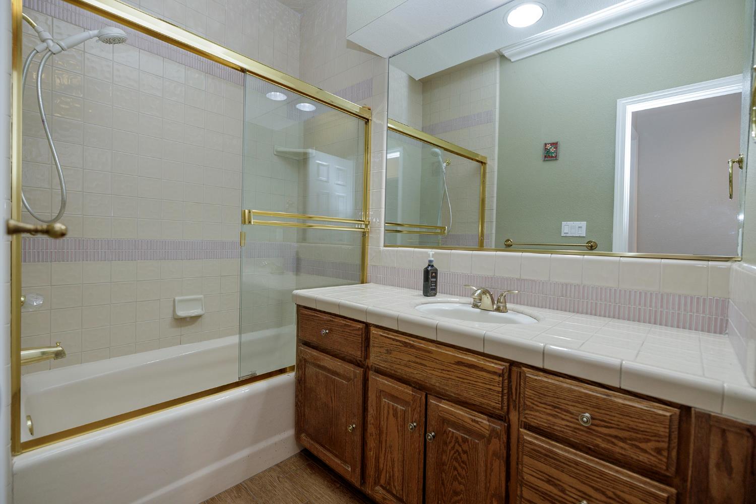 2708 Lake Front Ct, Modesto, CA 95355