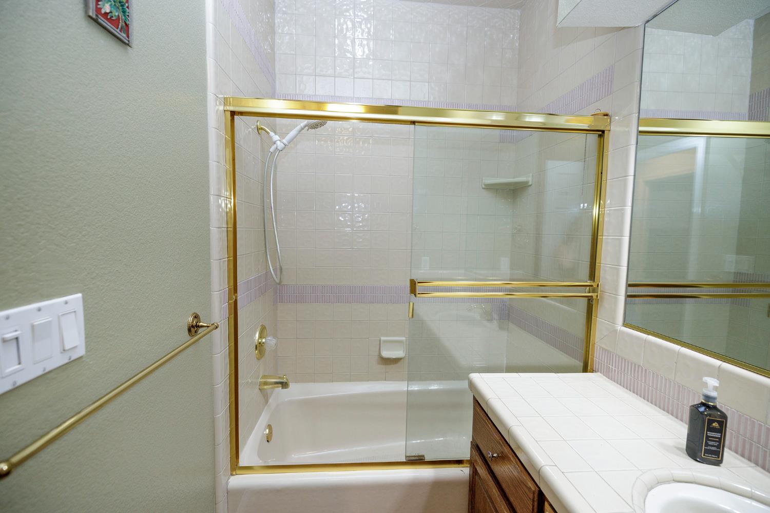 2708 Lake Front Ct, Modesto, CA 95355