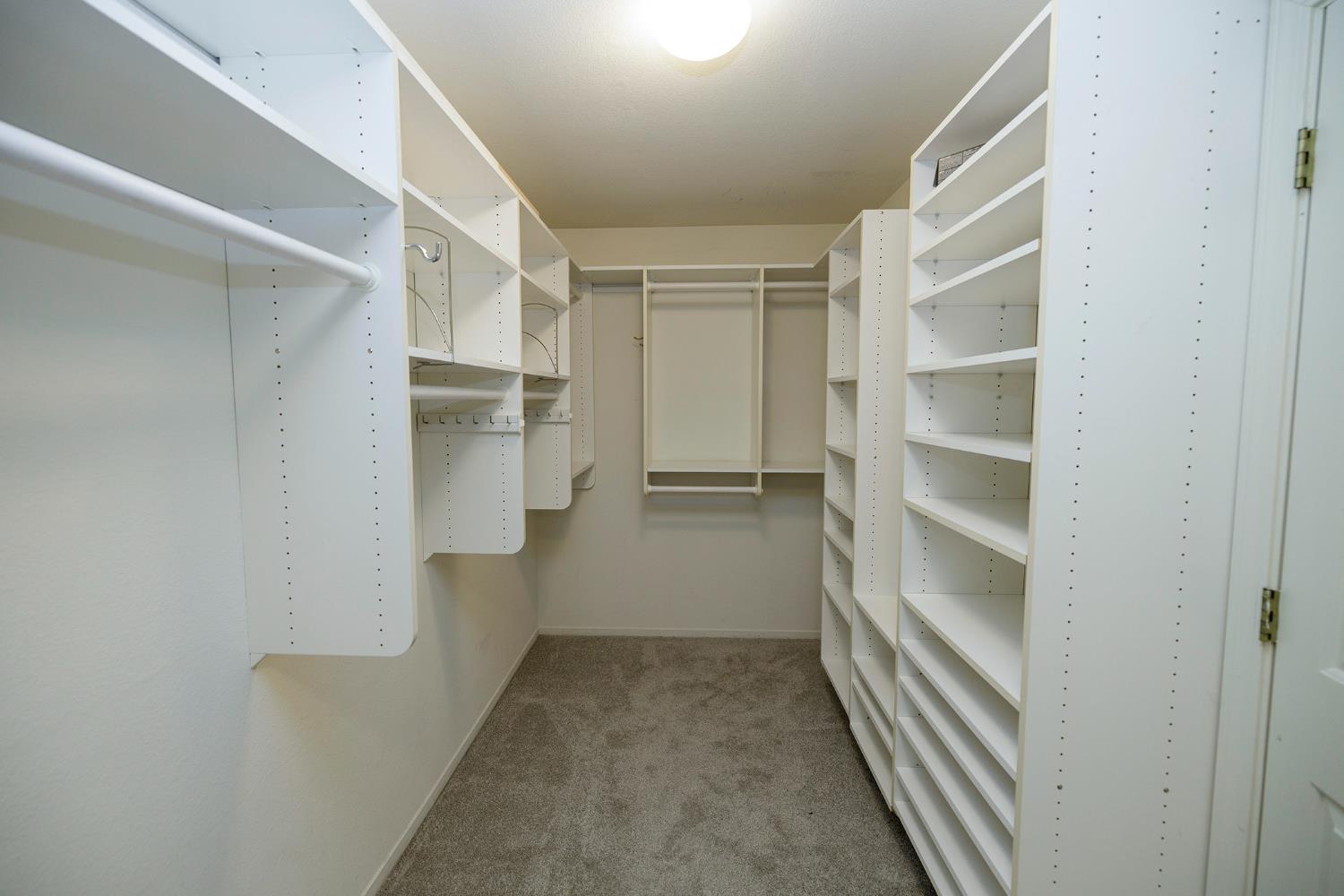 2708 Lake Front Ct, Modesto, CA 95355