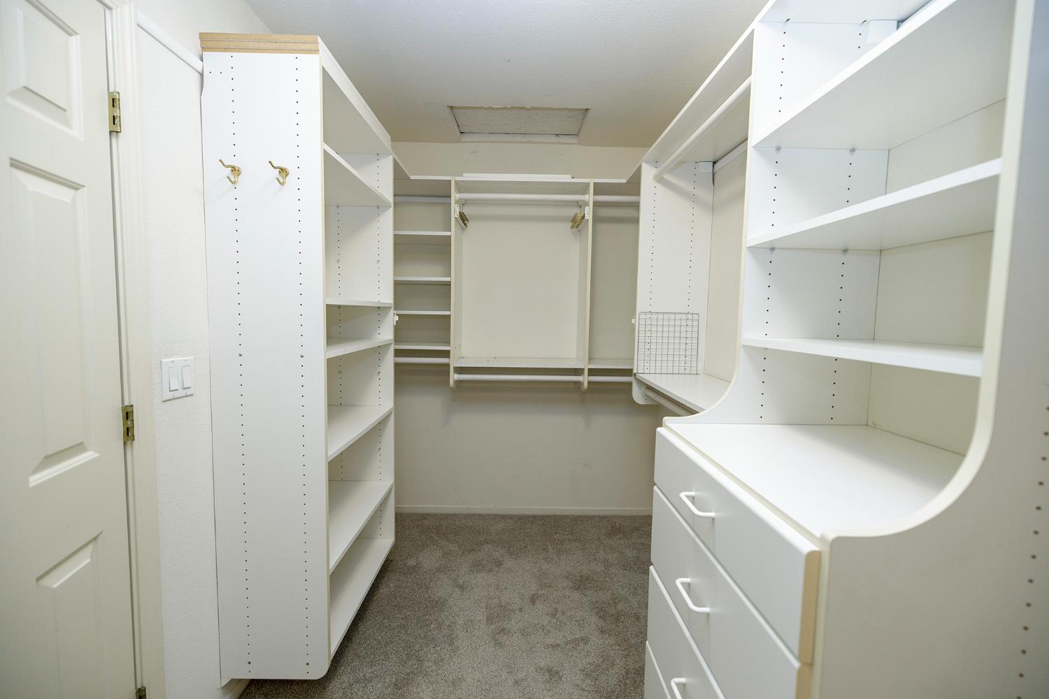 2708 Lake Front Ct, Modesto, CA 95355