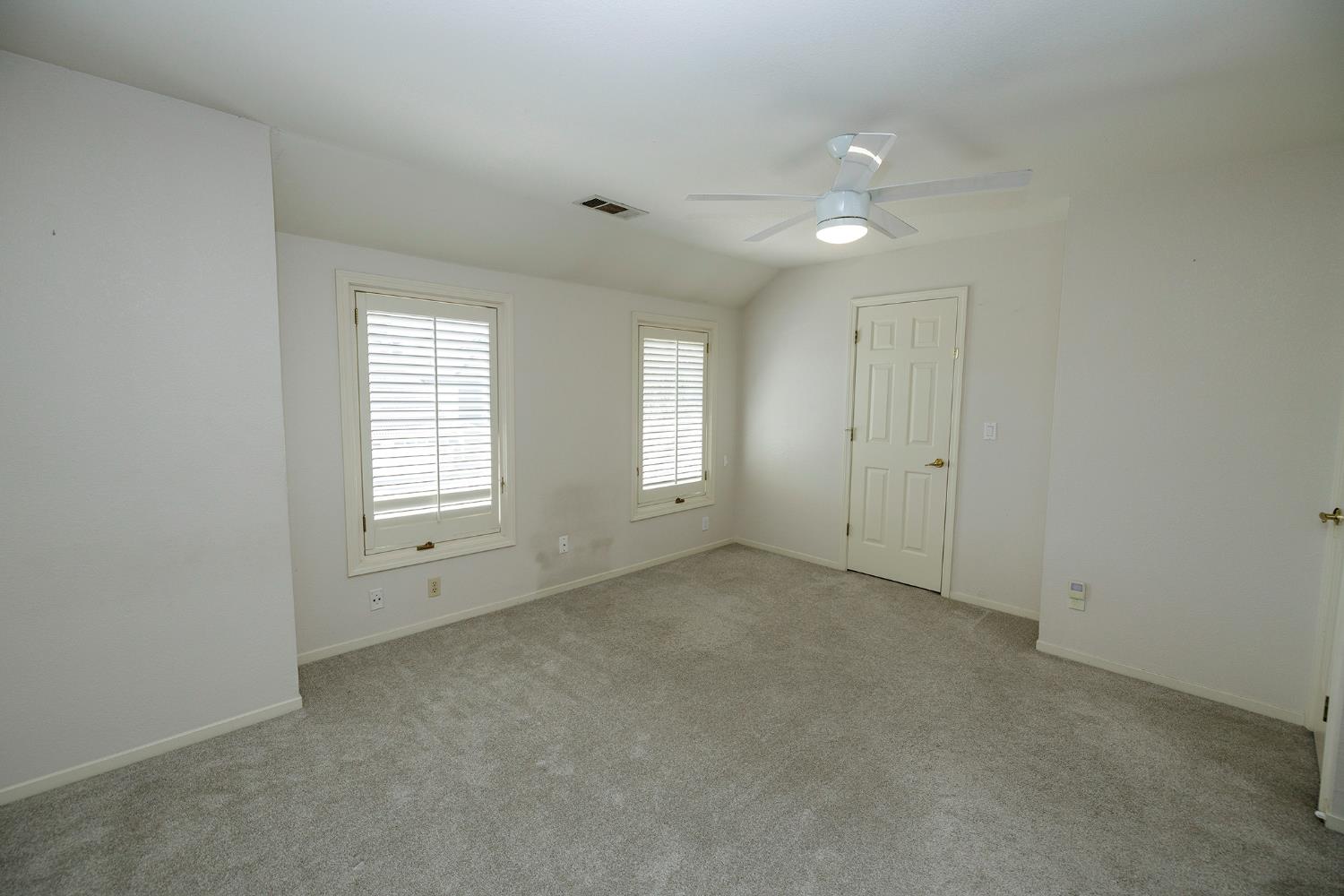 2708 Lake Front Ct, Modesto, CA 95355