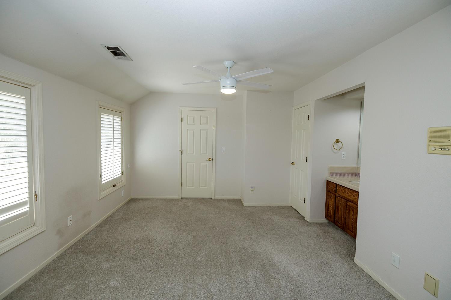 2708 Lake Front Ct, Modesto, CA 95355