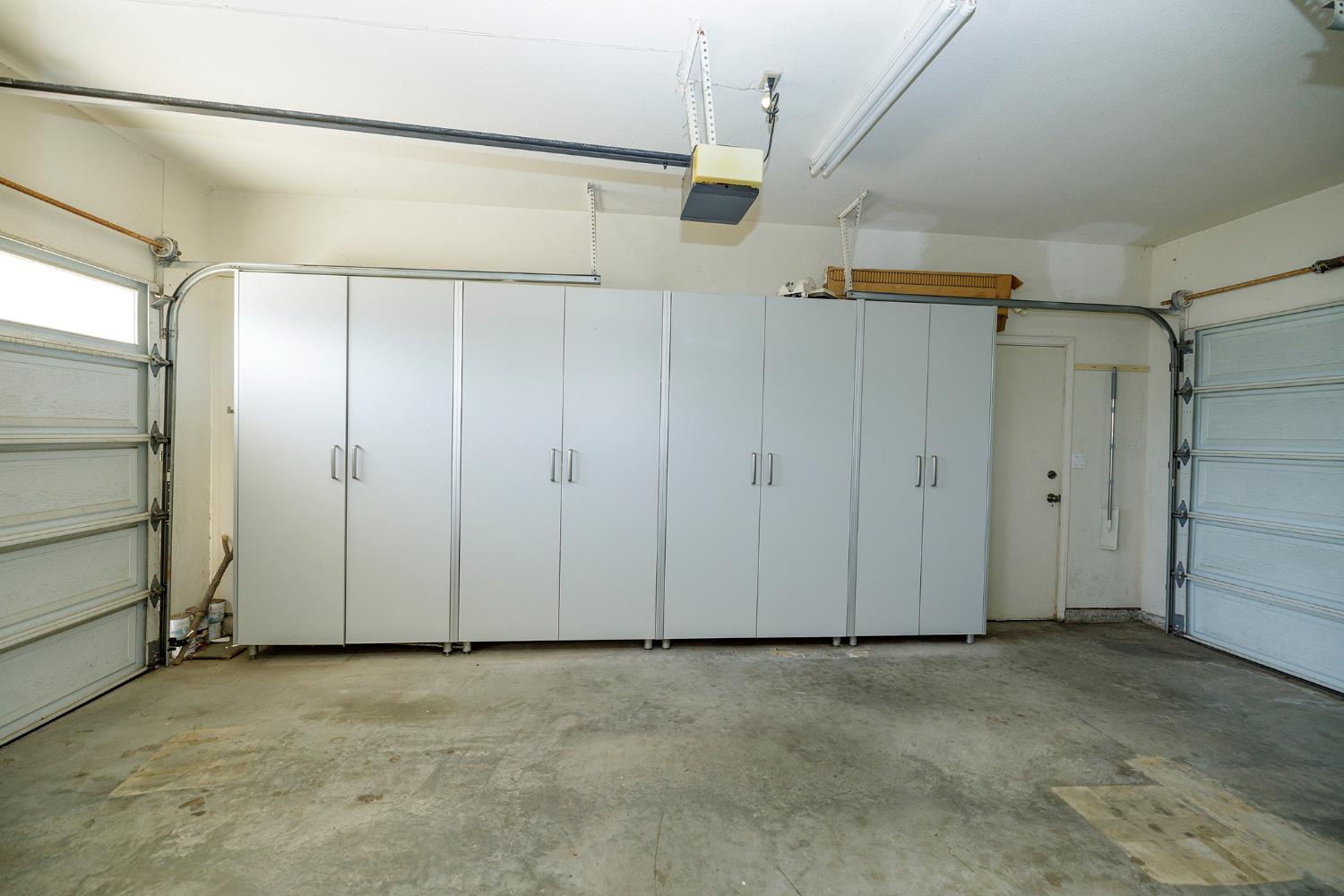 2708 Lake Front Ct, Modesto, CA 95355