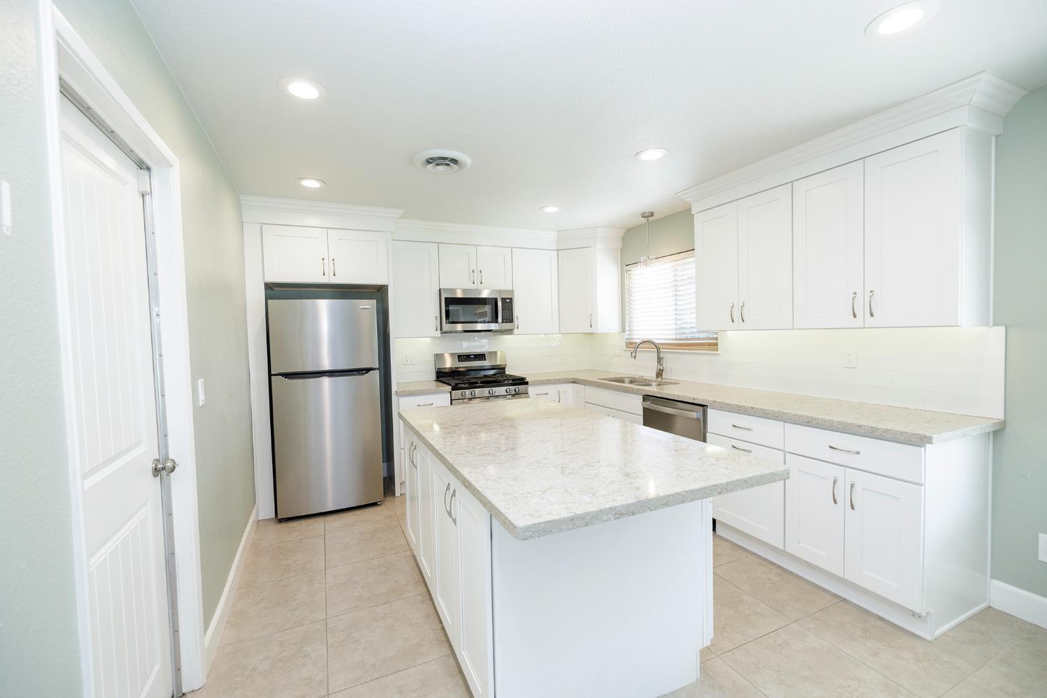 3600 Zachary Ct, Modesto, CA 95355