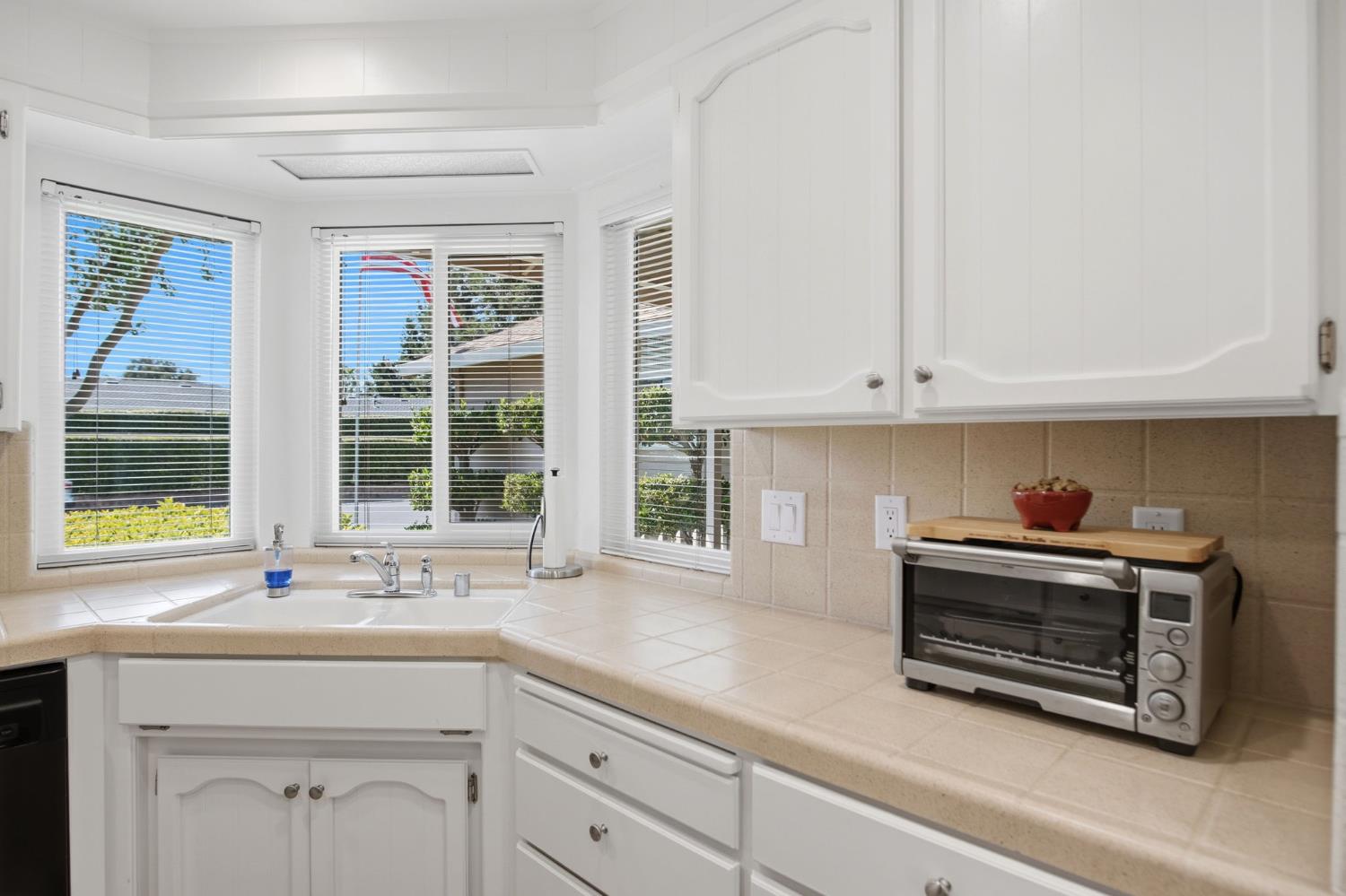 1905 Ursini Ln, Modesto, CA 95355