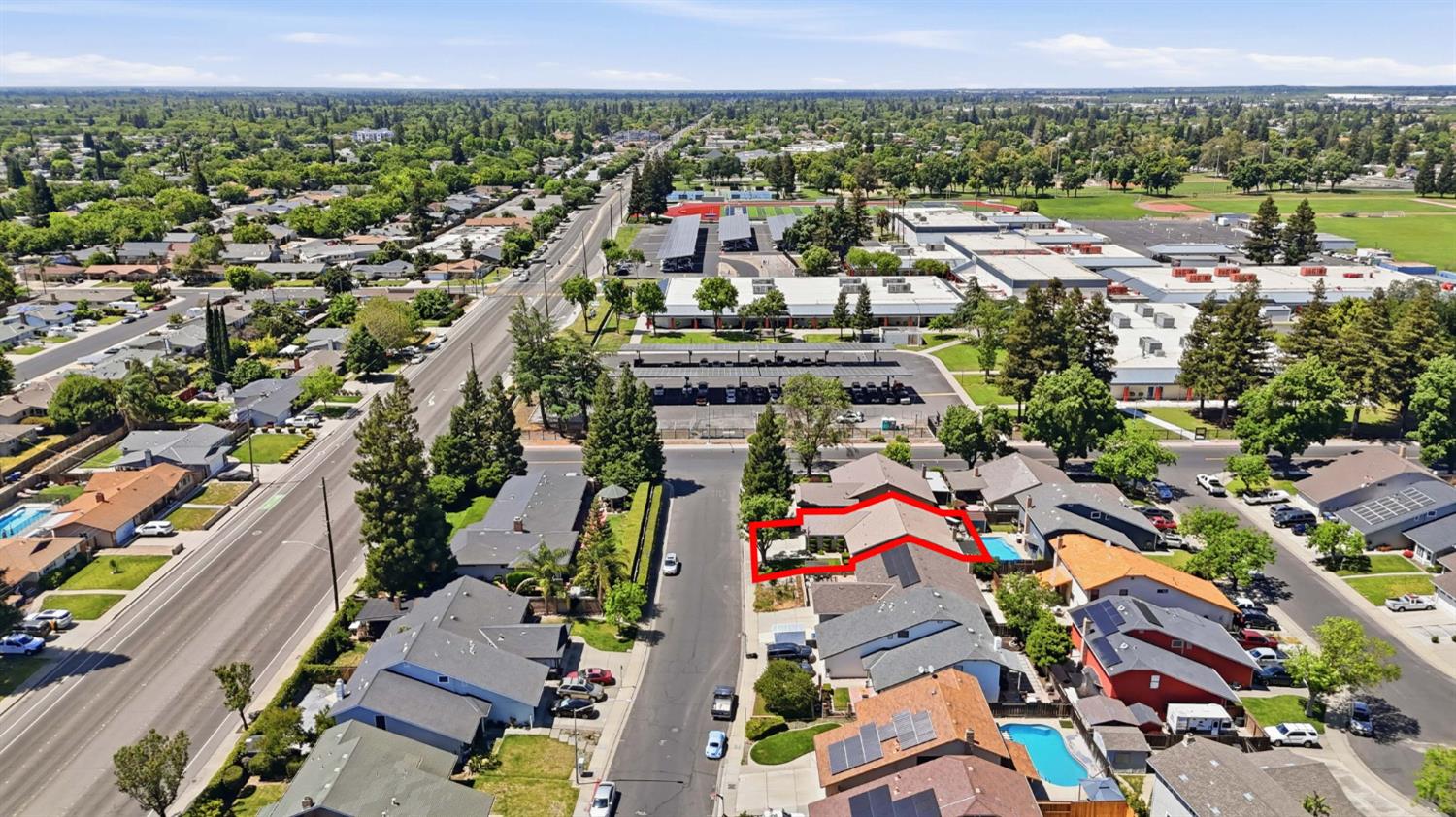 1905 Ursini Ln, Modesto, CA 95355