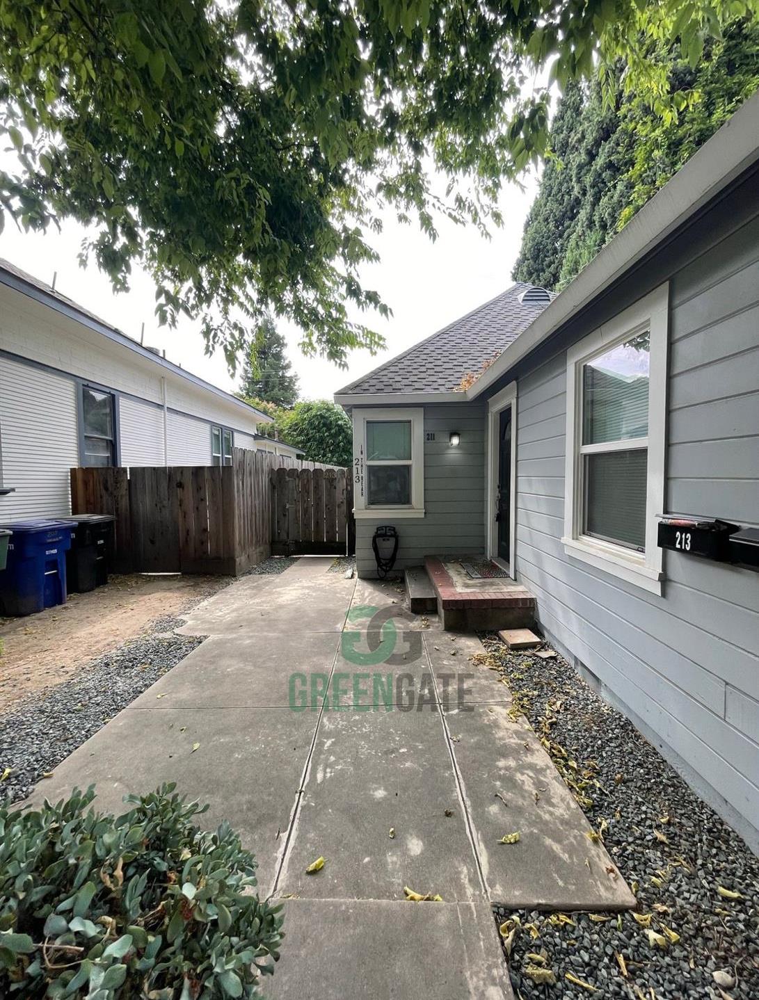 211 Virginia Ave, Modesto, CA 95354